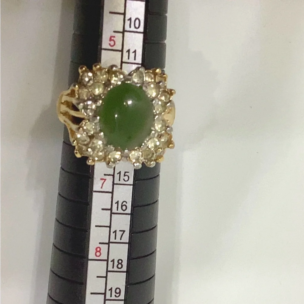 Gold Jade Ring 8 KT HGE Vintage 6 Cocktail